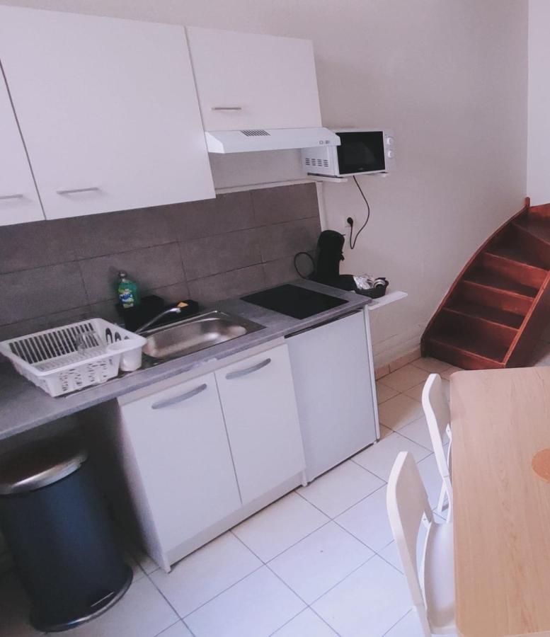 Appartement Cosy En Centre Centre-Ville . . . Nimes Exterior photo