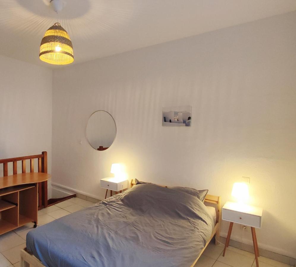 Appartement Cosy En Centre Centre-Ville . . . Nimes Exterior photo